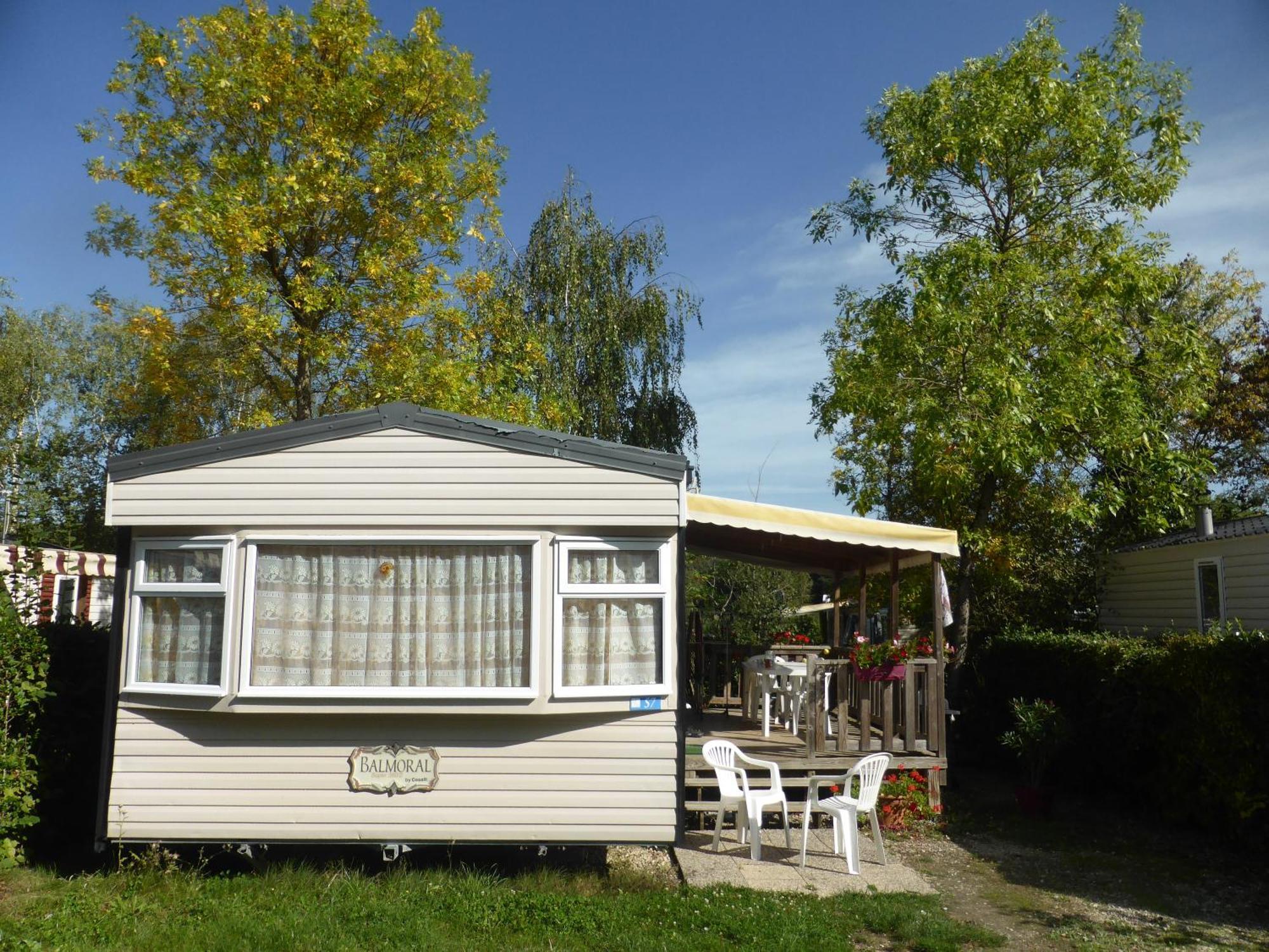 Mobil-Home Corinne Rastel -Le Domaine De Dugny Onzain Exterior foto